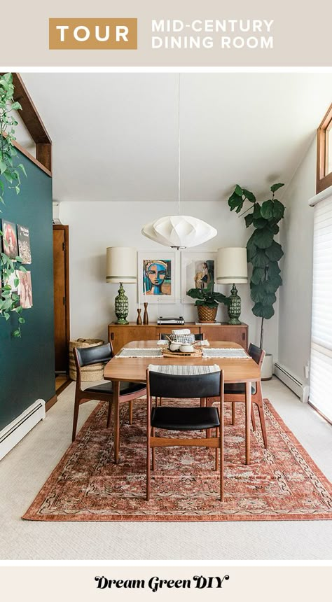 Backtracking Our Dining Room Décor | dreamgreendiy.com + @UniqueLoom #ad Havenly Dining Room, Mid Century Dining Room, Mid Century Modern Dining Room, Boho Dining Room, Dining Room Inspo, Apartment Dining, Dining Room Wallpaper, Mid Century Modern Dining, Mid Century Dining