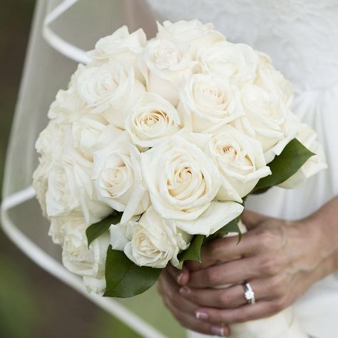 That’s not only a bouquet of white roses but it’s her glory that she holds throughout the special day.! 👰 Let her feel the freshness & comfort of properly treated wedding bouquet.! #fleminco #flemincoEvents #creatingMemories Simple Beach Wedding Ideas, Mexican Wedding Ideas, Spring Wedding Outfit, White Rose Wedding Bouquet, Simple Beach Wedding, White Flower Bouquet, Summer Wedding Guest Dress, Wedding Flowers Roses, White Rose Bouquet