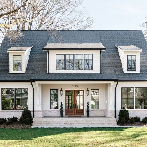 Mills Eloge Homes on Instagram: “A stunning new build in Sedgefield for some amazing clients! . . Design by @smithslovik 📸 by @laurasumrak . . #millseloge #millselogehomes…” Cape Cod With Front Porch, Dream House Inspiration, House With Front Porch, Modern Cape Cod, Cape Cod Exterior, Cape Cod House Exterior, Nantucket Style Homes, Modern Cape, Cape Cod Home