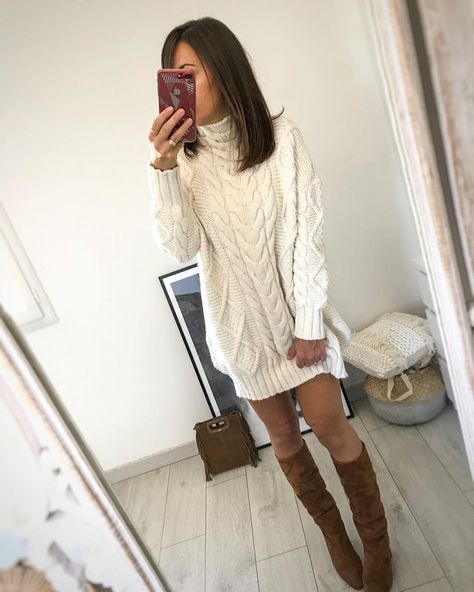 Pamela on Instagram: “Au moins 10 ans que je n’avais pas porté de bottes. J’ai craqué pour ce modele en daim . Et vous vous êtes plutôt #teambotte ou…” Fall Winter Outfits, Autumn Winter Fashion, Winter Outfits, Winter Fashion, Sweater Dress, Outfit Ideas, Fall Winter, On Instagram, Instagram