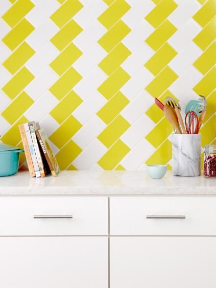 Backsplash - angled subway tile Yellow Kitchen Walls, Kitchen Backsplash Inspiration, Subway Tile Patterns, Trendy Kitchen Tile, Trendy Kitchen Backsplash, Backsplash Tile Design, Backsplash Patterns, Patterned Tile Backsplash, Yellow Cabinets