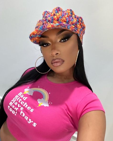 Tina Snow, Megan Thee Stallion, Rainbow Shirt, Female Rappers, Boss Babe, Pretty People, Black Women, Super Cute, Rainbow