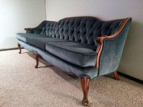 French Provincial Sofa Reupholstered, French Provincial Couch, Sofa Upholstery Ideas, French Provincial Sofa, Sofa Reupholstered, Reupholster Chair Dining, Sofa Design Wood, Couches Living, French Sofa