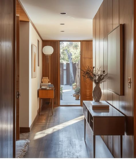 Modern Eclectic Entryway, Mid Century Modern Lobby, Hallway Eclectic, Dream Hallway, Mid Century Modern Hallway, Mid Century Hallway, Homes Aesthetic, Modern Hallway Design, Mid Century Door