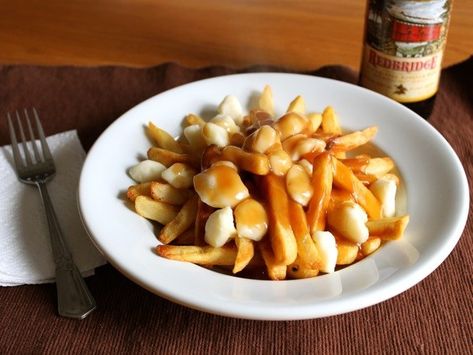 [Photographs: Elizabeth Barbone] The recipe makes a classic poutine, only gluten-free. To serve your poutine nice and hot, this flow works well: Prepare fries up to final frying stage. Prepare gravy. Keep warm over low heat. Be sure to whisk... Poutine Gravy, Cooking French Fries, Poutine Recipe, Crispy French Fries, Gf Food, Recipes Savory, Cheese Curds, Free Yourself, No Gluten