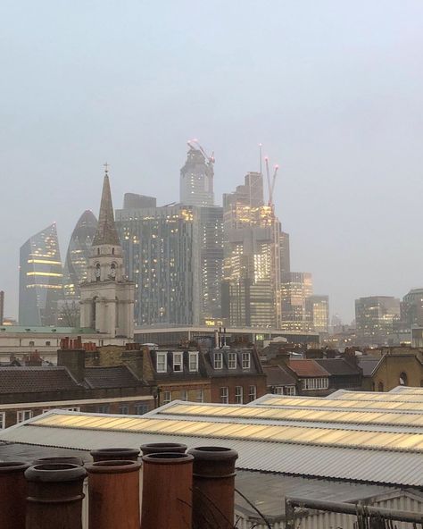 miss my rainy foggy london rooftop evenings Foggy London, London Rooftops, London Rooftop, City Vibes, Tall Buildings, Neutral Aesthetic, City Vibe, City That Never Sleeps, Landscape Scenery