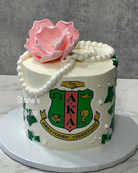 Aka Sorority Cake Ideas, Aka Cake Alpha Kappa Alpha, Aka Themed Party, Aka Themed Cake, Alpha Kappa Alpha Cake, Aka Party Ideas, Aka Cake Ideas, Aka Birthday Wishes, Greek Cakes