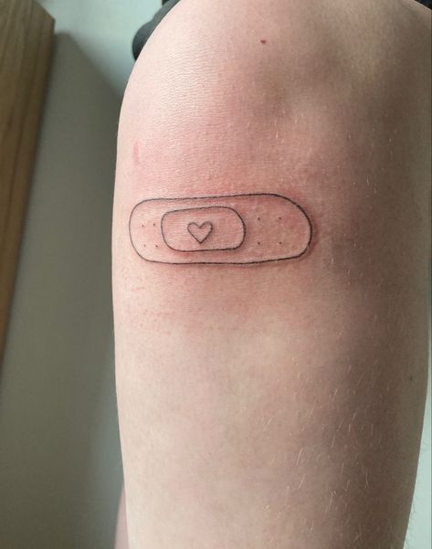 tiny plaster tattoo on knee with a tiny heartbsymbol in the middle Plaster Tattoo Design, Plaster Tattoo, Tattoo On Knee, Scar Tattoo, Omerta Tattoo, Knee Tattoo, Tattoo Inspo, Tattoo On, Future Tattoos