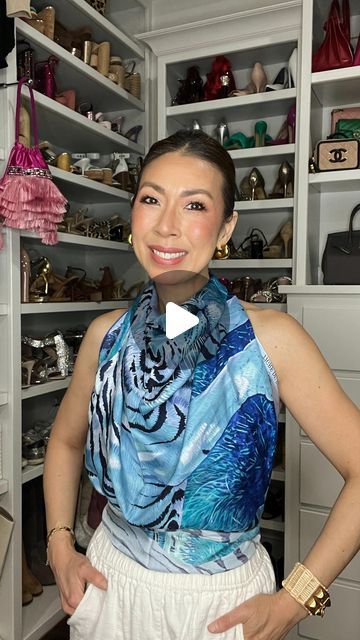 Samantha Stewart ✨ Timeless Luxury Classic Style 🩺 DFW 40+ Style on Instagram: "The step by step👇🏻As promised… how to style WITHOUT a scarf ring! 🥰

🤗 Share w/a friend who loves scarves & Summer! ☀️🌊

Let’s make a scarf top! 💃🏻

1️⃣ Grab a square scarf
2️⃣ Fold top around neck 
3️⃣ Roll bottom up to waist
4️⃣ Tie around back
5️⃣ Tuck the neck in 
6️⃣ Et Voila!

💓Comment “GUIDE” for a cheatsheet on how to wear accessories in 5 transformative ways!

Look Feel Do Good 😘💋 Rxoxo, Sam

#styleofsam #styleover40 #fashionover40 #over40andfabulous #styleswap #styletips #styletipsforwomen #hermesscarf" Square Scarf Top, How To Wear A Square Scarf, Square Scarf How To Wear A, Make A Scarf, Scarf Rings, Timeless Luxury, Scarf Top, Hermes Scarf, Fashion Hacks