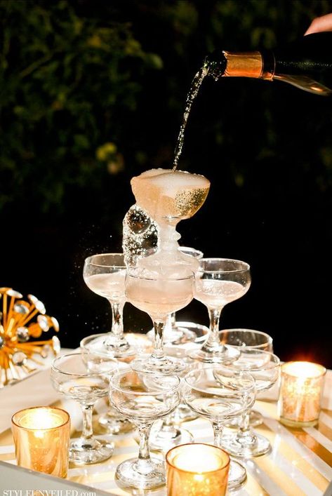 the great gatsby vintage wedding champagne tower Great Gatsby Art, Great Gatsby Themed Party, Great Gatsby Theme, Gatsby Themed Party, Gatsby Theme, Great Gatsby Wedding, 1920s Wedding, Champagne Tower, Gatsby Wedding