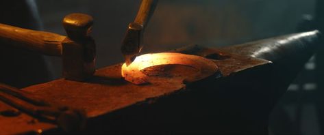 horsehoe blacksmith interior smithing fire smoke glowing iron aesthetic atmosphere Smithing Aesthetic, Forge Aesthetic, Blacksmith Aesthetic, Soot Aesthetic, Iron Aesthetic, Outer Gods, Aesthetic Atmosphere, Fantasy Au, European Aesthetic