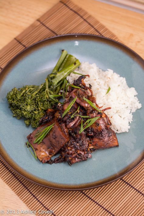 Recipe: Bulgogi Style Tofu | Big Flavors from a Tiny Kitchen Tofu Bulgogi, Dim Sum Party, Bulgogi Recipe, Coconut Jelly, Bbq Dishes, Easy Vegetarian Dinner, Vegetarian Menu, Grilled Cheese Recipes, Vegan Main Dishes