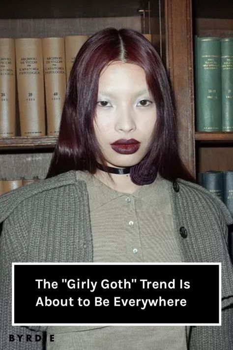 Girly goth style was all over New York fashion week. Here's why the ultra-femme aesthetic will be a huge trend in 2023. Winter Makeup 2023, Diy Goth Hair Accessories, Elder Goth Women, Goth Glam Aesthetic, Fall Goth Aesthetic, Black Lipstick Aesthetic, Goth Celebrities, Clean Goth Makeup, Goth 2023