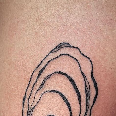 ᴄᴊ 🇮🇷 🇦🇫 | Oyster for Rosie :) I love doing oysters apparently lol hmu 4 custom oyster 🥴 . . . . . #oyster #oystertattoo #linework #blackwork #miami... | Instagram Fine Line Oyster Tattoo, Oyster Shell Tattoo, Oyster Tattoo, Shell Tattoos, Oyster Shell, Fine Line, Tattoo Idea, Blackwork, I Tattoo