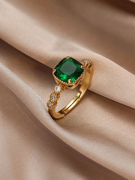 Green Glamorous Collar  Copper   Embellished   Fashion Jewelry Gold Ring For Women Design, Green Emerald Gold Ring, Gold Ring With Stone For Women, Gold Stone Rings For Women, Ladies Ring Gold, Diamond Rings For Women Simple, Gold Ring For Ladies, Women Gold Ring Designs, Single Stone Rings Gold