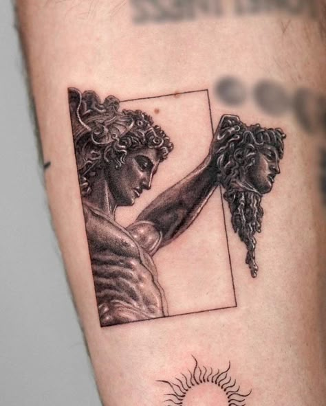 Perseus Medusa Tattoo, Machiavelli Tattoo, Medusa Tattoo Design For Men, Medusa Tattoo Men, Mens Tricep Tattoos, Greek Forearm Tattoo, Perseus And Medusa Tattoo, Classic Tattoos For Men, Triceps Tattoo Men