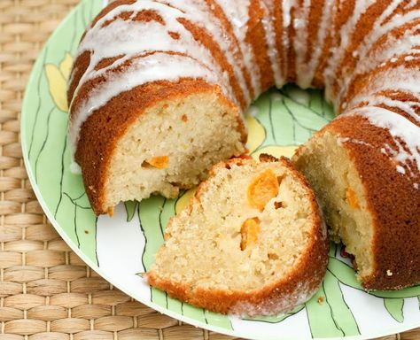 Golden Berry Recipes, Golden Berries Recipes, Honey Bundt Cake, Apple Bundt Cake Recipe, Gooseberry Recipes, Golden Berry, Golden Berries, Cupcake Project, Cake Recipe Easy