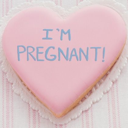 i'm pregnant :)) Creative Ways To Announce Pregnancy, Ways To Announce Pregnancy, Announce Pregnancy, I'm Pregnant, Family Together, E Mc2, Mia 3, Baby Time, Everything Baby