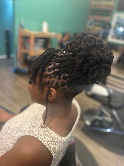 Loc stule on medium length locs #smalllocs #shortlocs Loc Rope Twist Styles, Rope Twist Styles, Lock Hairstyles, Rope Twists, Loc Ideas, Diva Hair, Hair Twist, Twist Styles, Loc Journey