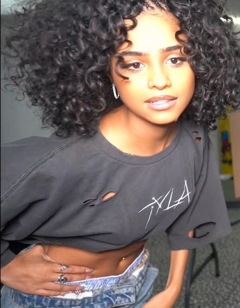 tyla Tyla Curly Hairstyle, Tyla Hair, Hair Inspo, Natural Hair Styles, Curly Hair Styles, Collage, Human, Celebrities, Hair Styles