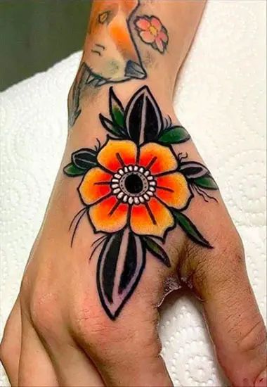 15+ Best Daisy Tattoo Designs With Meanings | Styles At Life Daisy Tattoo Designs, Traditional Tattoo Inspiration, Traditional Tattoo Flowers, Traditional Style Tattoo, Traditional Tattoo Sleeve, Wicked Tattoos, Daisy Tattoo, Tatuaje A Color, Traditional Tattoo Art