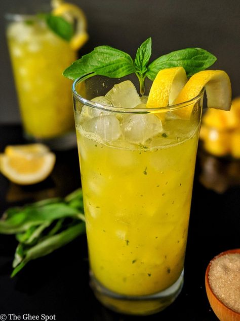 Pineapple Basil, Using Lemons, Basil Drinks, Pineapple Lemonade Recipe, Basil Smoothie, Brazilian Lemonade, Soul Glow, Basil Lemonade, Blueberry Mojito