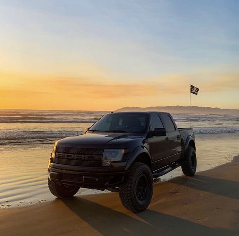 Ford Raptor Svt, Ford Svt, Ford Raptor, Ford Trucks, Monster Trucks, Suv Car, Suv, Ford, Trucks