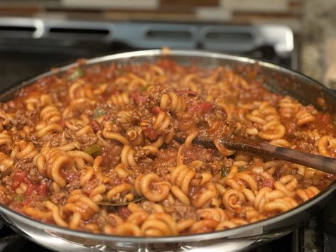 Stay Warm with Colorado Goulash - Colorado Proud Recipe of the Month | Department of Agriculture Colorado Recipes, February Recipes, Red Rocks Colorado, Colorado Restaurants, Alcoholic Treats, Colorado Food, Elbow Pasta, Easy One Pot Meals, One Pot Meal