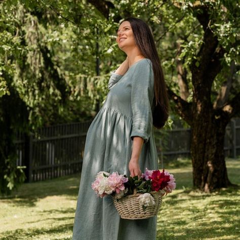 Linen maternity dress in mint green color. Pregnancy clothes from linen. White Linen Maternity Dress, Linen Maternity Clothes, Postpartum Dress, Vintage Maternity Clothes, Linen Maternity Dress, Maternity Fits, Postpartum Dresses, Acreage Living, Dress For Baby Shower