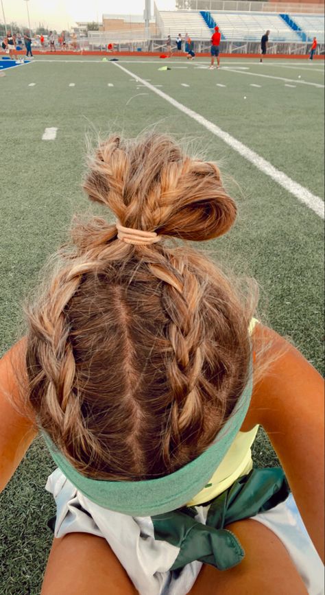 4h Hairstyles, Lax Hairstyles, Cutesy Hairstyles, Practice Hairstyles, Highschool Hairstyles, Camp Hairstyles, Pool Day Hair, Race Day Hair, Gymnastics Hairstyles