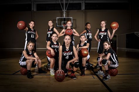 basketball team photography - Google Search Cool Team Photo Ideas, Basketball Team Photography, Basketball Team Photos Ideas, Basketball Team Pictures Poses, Basketball Team Photoshoot, Basketball Group Pictures, Team Basketball Pictures, Basketball Manager, Basketball Portraits