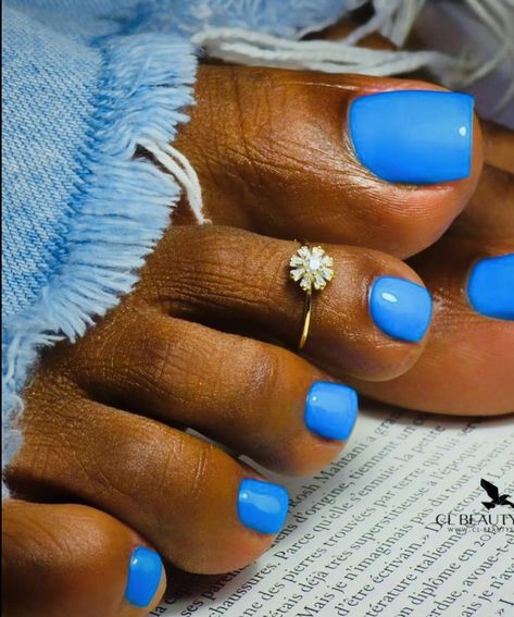 Pedicure Nail Colors, Blue Toe Nails, Fall Toe Nails, Girls Nail Designs, Pedicure Designs Toenails, Pedicure Colors, Gel Toe Nails, Acrylic Toes, Acrylic Toe Nails