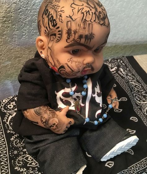 Cholo Tattoo, Gangster Clown, Estilo Cholo, Clown Tattoo, Cholo Art, East La, Chicano Drawings, Baby Tattoos, Chicano Art