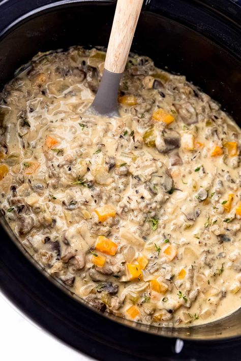 Mushroom Rice Soup, Wild Rice Soup Crockpot, Mushroom Wild Rice Soup, Mushroom Wild Rice, Slow Cooker Pumpkin Soup, Wild Rice Soup Recipes, Vegan Slow Cooker Recipes, Vegan Crockpot, Vegan Slow Cooker