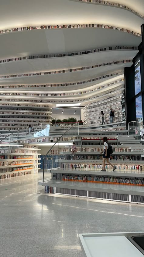 Perpustakaan Aesthetic, Grad School Supplies, China Library, My Dream Life Aesthetic, Library Room Design, Private School Aesthetic, Rich School, Archeology Museum, Education Aesthetic