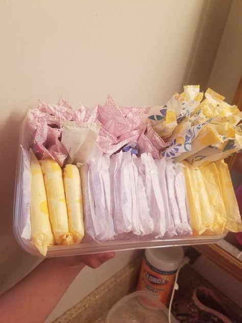 Rectangle container pads in front lined with tampons Pads And Tampons Aesthetic, Period Drawer Organization, Pads And Tampons Organization, Period Products Aesthetic, Tampon Aesthetic, Period Organization, Tampons Aesthetic, Pads Organization, Period Basket