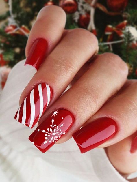 Nails Medium Length, Unghie Nail Art, Red Christmas Nails, Christmas Gel, Festive Nail Art, Holiday Nail Designs, Cute Christmas Nails, Christmas Nails Easy, Christmas Gel Nails