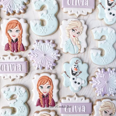 Frozen Cookies Disney, Frozen 3rd Birthday, Frozen Birthday Party Decorations, Elsa Birthday Party, Frozen Birthday Theme, Face Details, Elsa Birthday, Disney Cookies, Frozen Themed Birthday Party