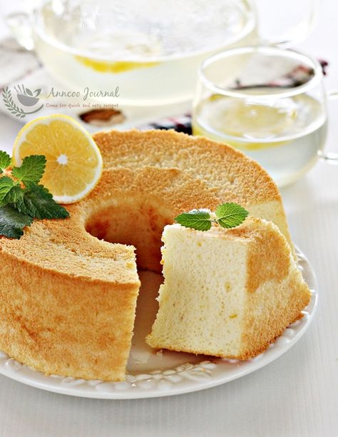 This quick and easy honey lemon chiffon cake is delicately soft chiffon cake wasn't too sweet but the combination of honey and lemon was just perfect. Chiffon Cake Photography, Lemon Sponge Cake Recipe, Chiffon Recipe, Chiffon Cake Recipe, Lemon Chiffon Cake, Lemon Sponge Cake, Delish Cakes, Sponge Cake Recipe, Lemon Sponge