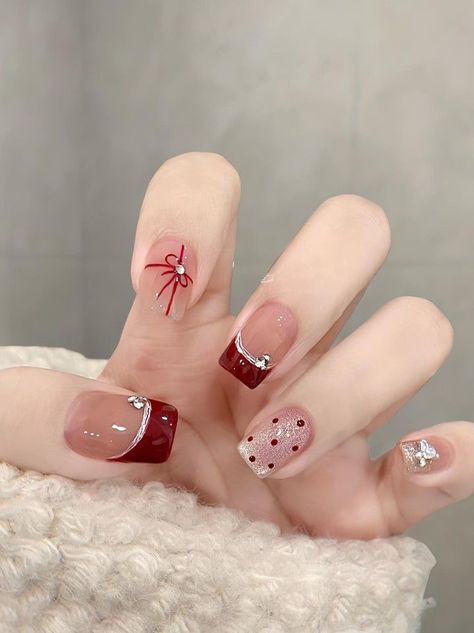 Dainty Sleeve Tattoos For Women, Nails Tay, Nail Noel, Matte Pink Nails, Red Nails Glitter, Gel Toe Nails, Cute Simple Nails, Finger Nail Art, Plaid Nails