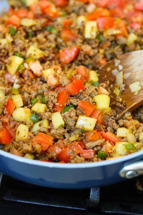 Picadillo Vegano Vegan Picadillo, Mexican Picadillo, Mexican Meatball Soup, Mexican Meatballs, Picadillo Recipe, Mexican Chili, Vegan Beef, Vegan Substitutes, Vegan Mexican Recipes