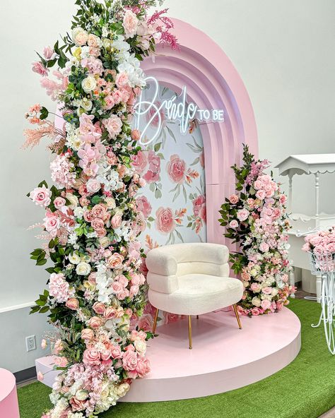 This dreamy bridal shower setup at our venue was all about turning visions into reality with florals, soft pinks, and a touch of magic. With three Instagrammable galleries, it’s the perfect spot for intimate gatherings that leave a lasting impression. Which detail of this setup is your favorite—the florals, the color palette, or the overall vibe? Let us know in the comments! 🌸✨ Let us help you WOW your guests and make your dream event unforgettable. 🩷 Full Decor: @bloomsandpaper Venue: @b... Bridal Shower Setup, Pink Cafe, Bridal Shower Inspo, Dream Party, Cute Polymer Clay, Balloon Decorations Party, Luxury Decor, Bridal Inspiration, Event Styling