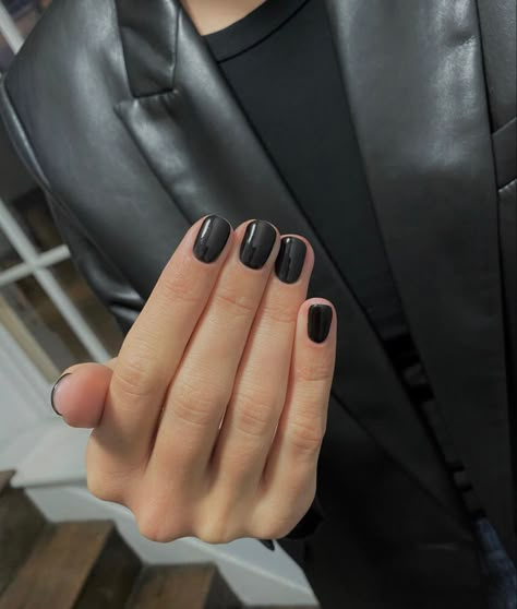 Monochromatic Nails, Navy Nails, Fall Gel Nails, Gel Nail Colors, Metallic Nails, Black Nail, Autumn Nails, Black Nails, White Nails