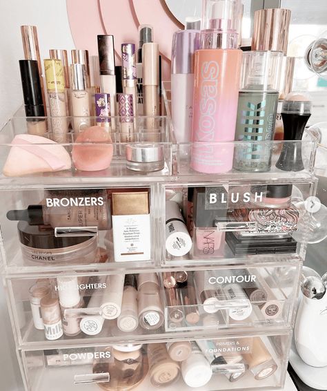 Makeup Organizer Ideas, Clear Makeup Organizer, Makeup Containers, Organizer Ideas, Acrylic Organizer Makeup, Makeup Supplies, Makeup Holder, Make Up Organiser, Beauty Storage