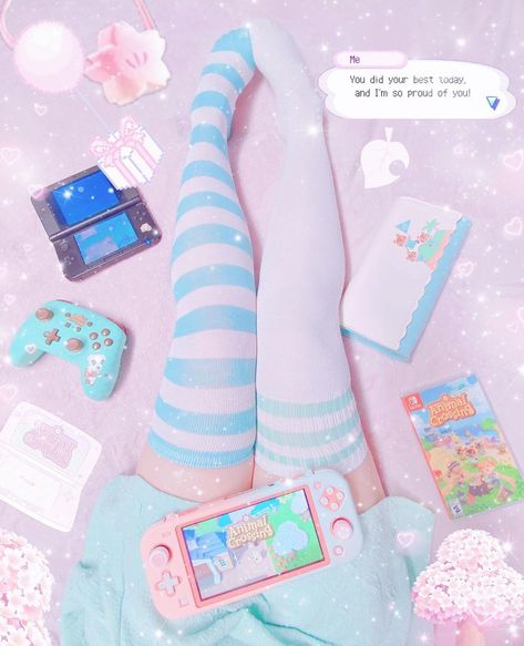 Gamer Aesthetic Outfit, Diy Nintendo, Kawaii Rooms, Gamer Aesthetic, Cute Headphones, Gamer Room Decor, Sailor Moon Aesthetic, Colorful Aesthetic, Pastel Outfit