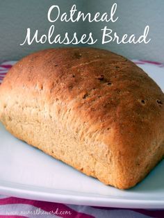 Oatmeal Molasses Bread - Is there anything better than warm homemade bread? I don't think so! This oatmeal molasses bread has simple ingredients and tastes amazing! Oatmeal Molasses Bread, Molasses Bread, Molasses Recipes, Oatmeal Bread, Biscuit Rolls, Muffin Bread, Bread Bun, Yeast Bread, Bread Machine Recipes