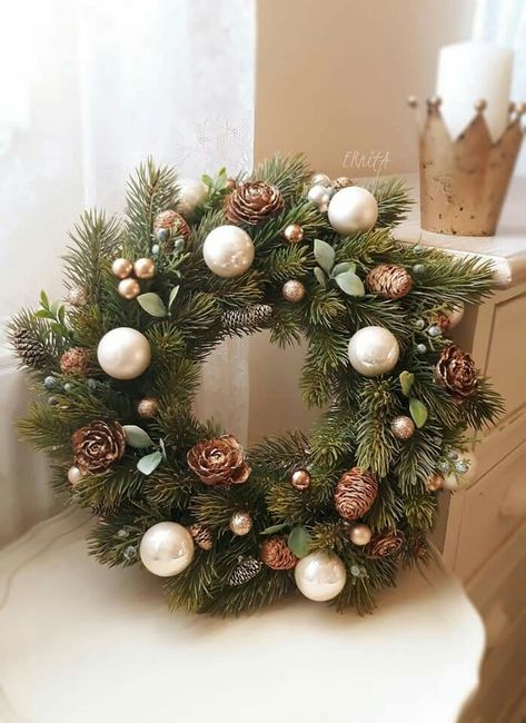 Pretty Christmas Decorations, Holiday Tree Decorations, Christmas Tree Inspiration, Christmas Themes Decorations, Boho Christmas, Winter Trees, Christmas Crafts Decorations, Christmas Wreaths Diy, Christmas Designs