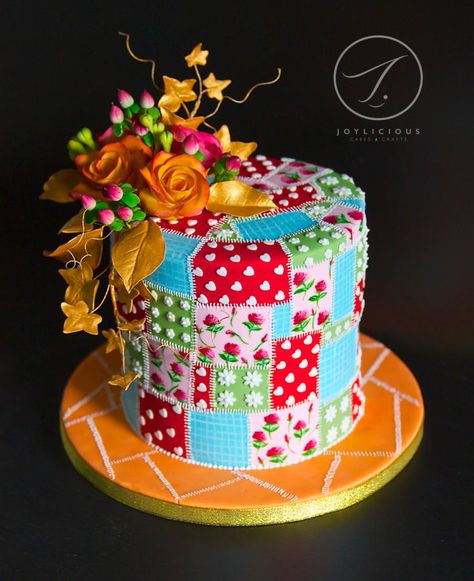 Cake Fondant Ideas, Patchwork Cake, Cake Design Birthday, Chocolate Cake Ideas, Birthday Cake Fondant, Sewing Cake, Quilted Cake, Autumn Patchwork, Birthday Cake Design