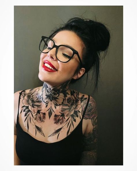 Women Full Neck Tattoo, Neo Traditional Chest Piece, Women Chest Neck Tattoo, Plus Size Neck Tattoo, Women's Neck Tattoo Design, Neotraditional Neck Tattoo, Women With Neck Tattoos, Neck Collar Tattoo, Women Throat Tattoo Ideas