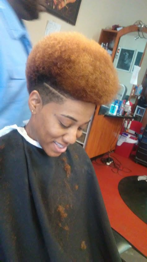 My mohawk Afro With Shaved Sides, Womens Tapered Haircut, Rattail Haircut, Shaved Sides Hairstyles, Black Mohawk, Mullet Styles, Haircuts Designs, Natural Tapered Cut, Tapered Pixie